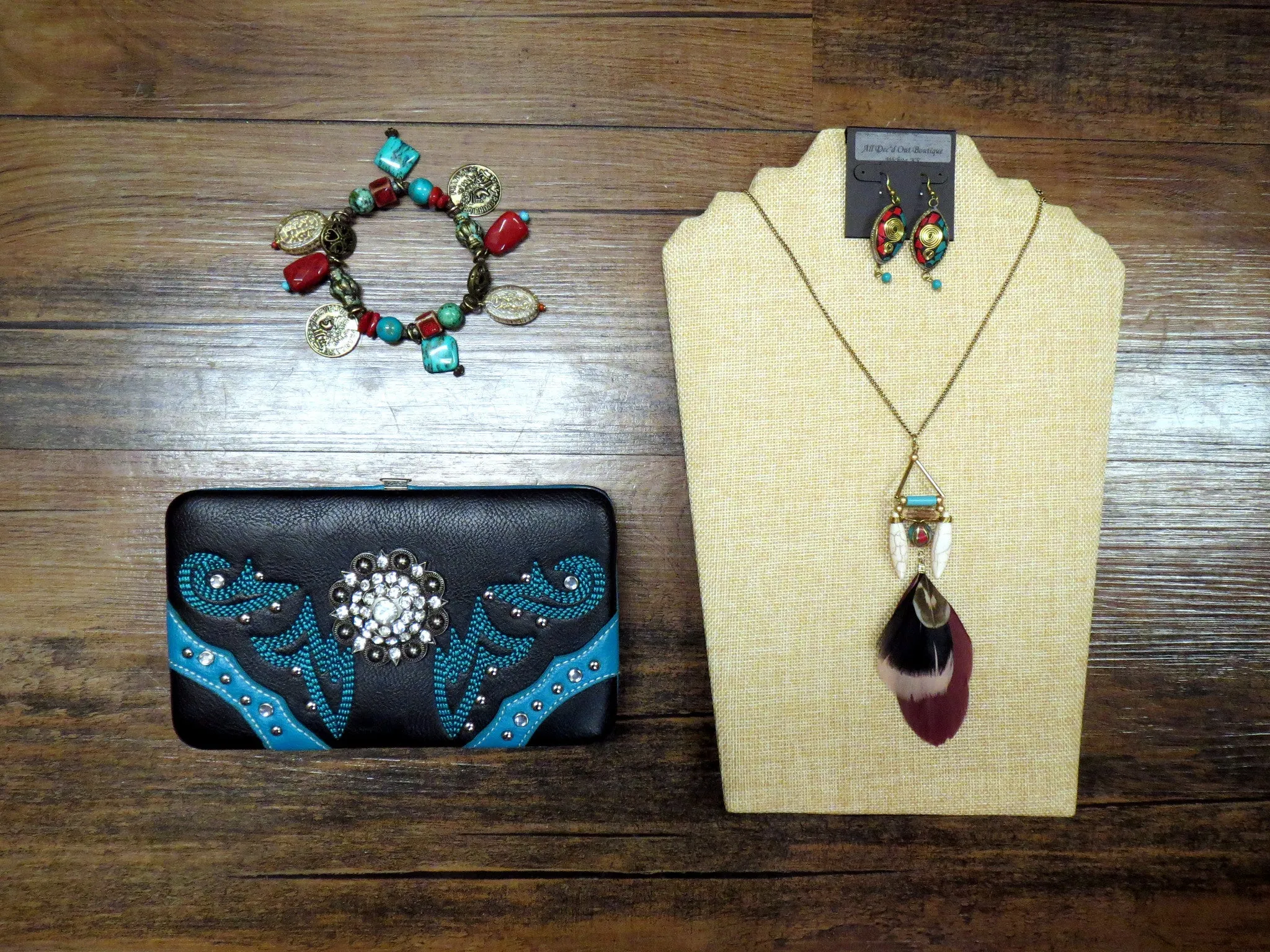ADO | Feather Tribal Necklace