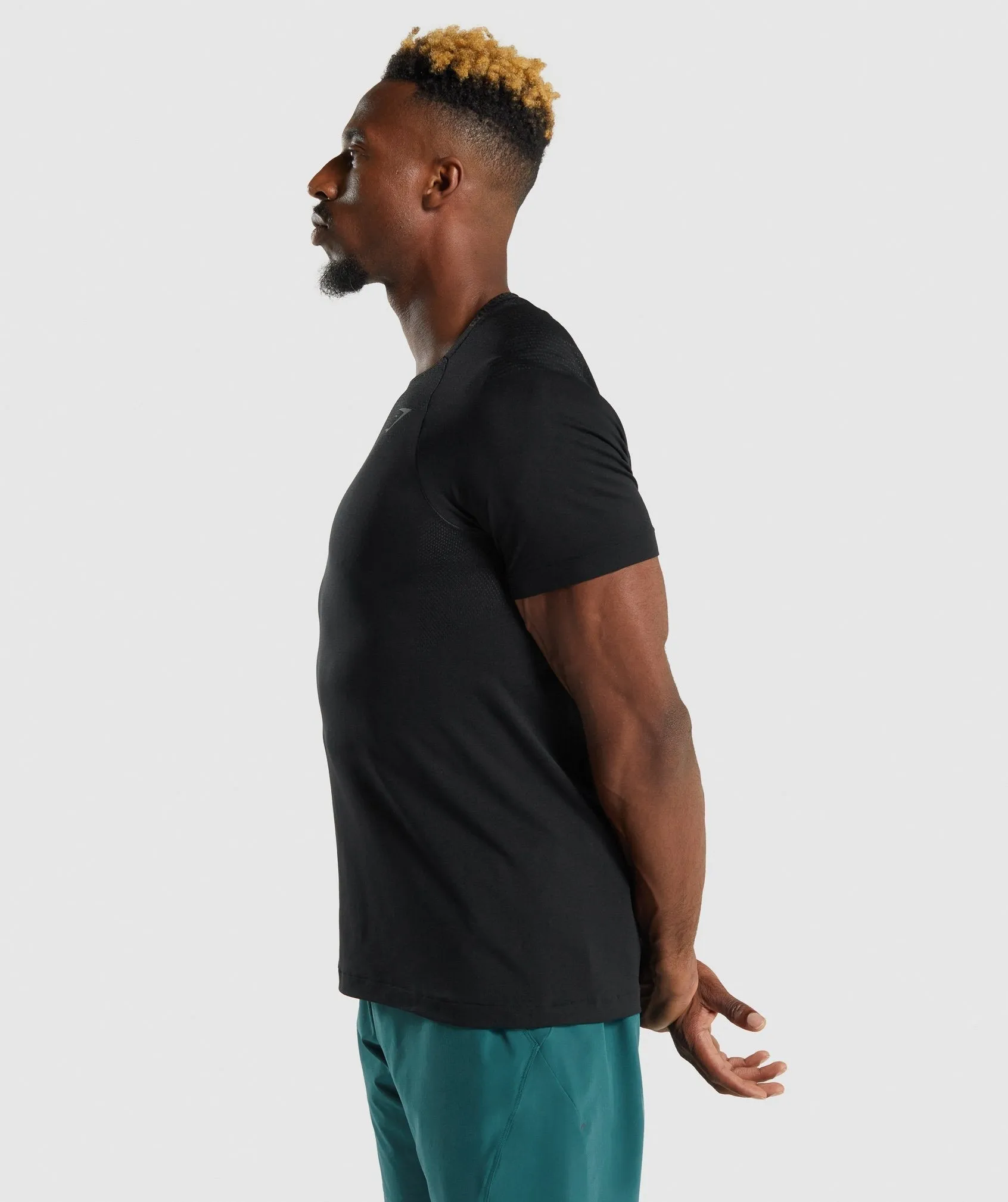 Gymshark Apex Contrast T-Shirt - Black