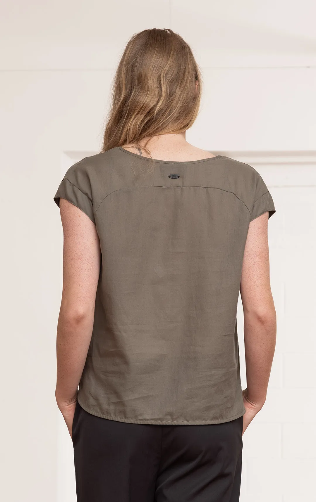 LIGHTWEIGHT ORGANIC COTTON TOP - CLEARANCE