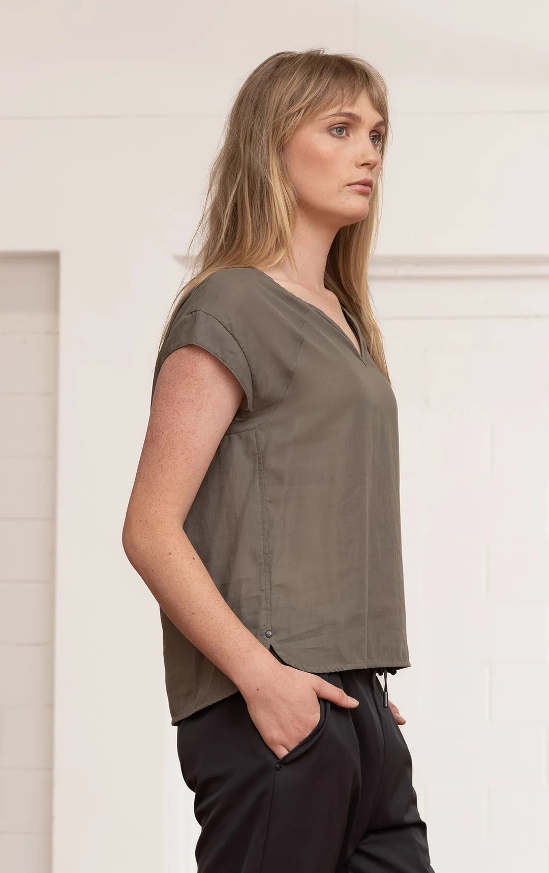LIGHTWEIGHT ORGANIC COTTON TOP - CLEARANCE