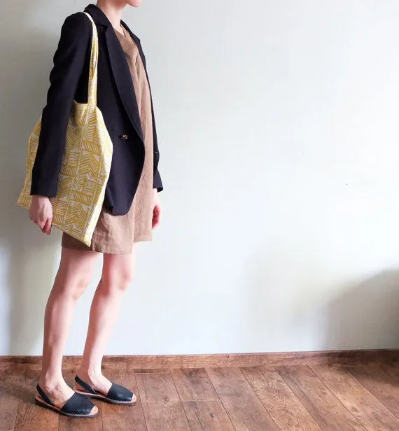 Noura tote-sold out