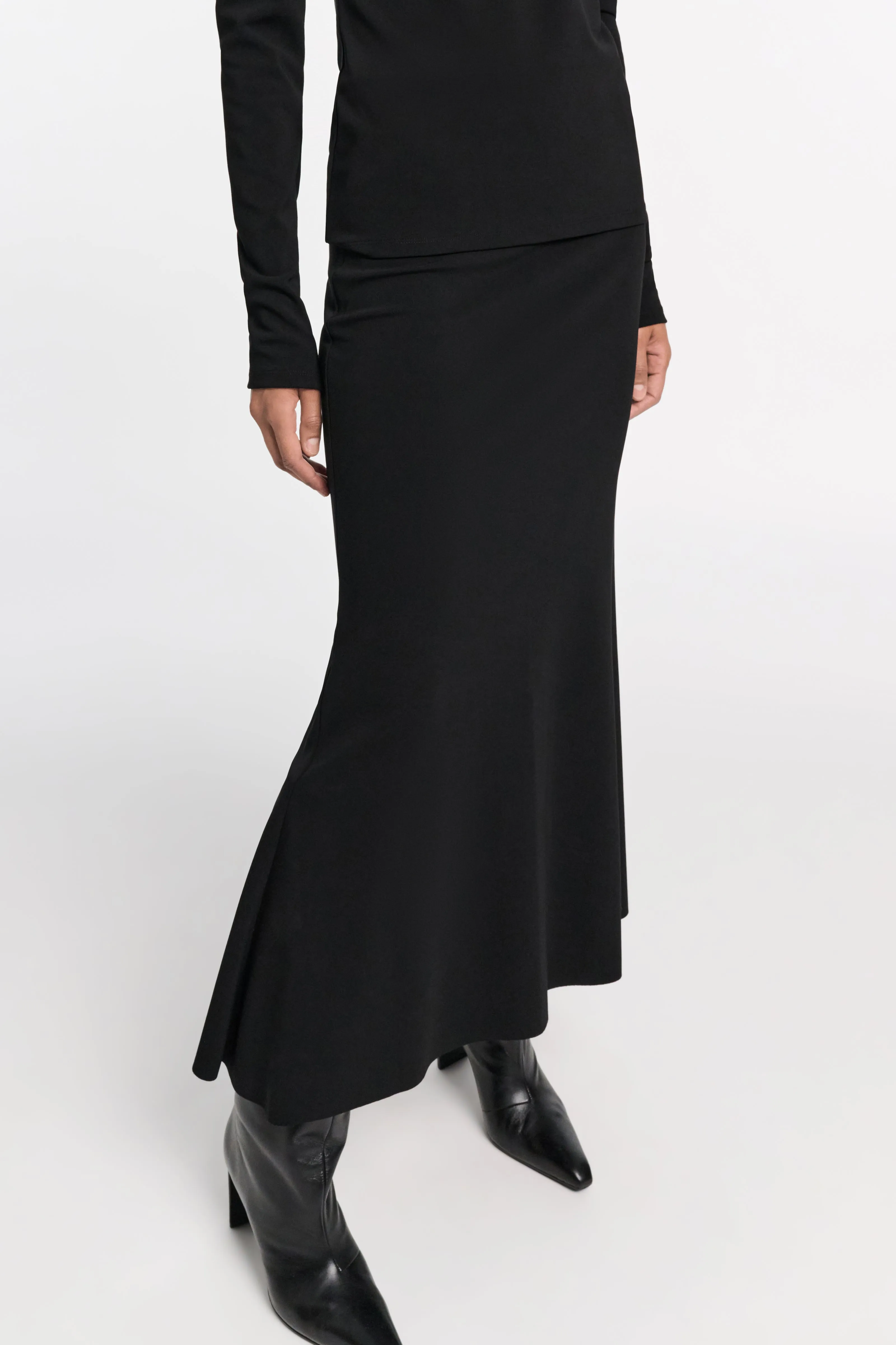 Soft Shape Skirt
