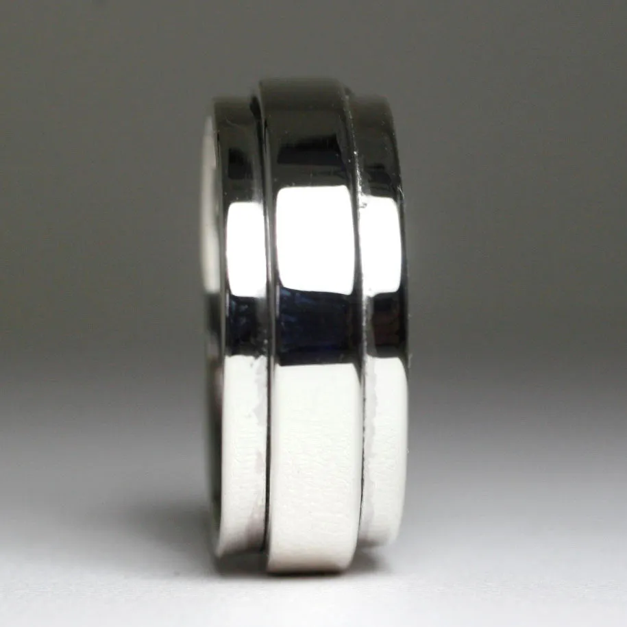 Stepped Edge Men's Wedding Band - Polished finish