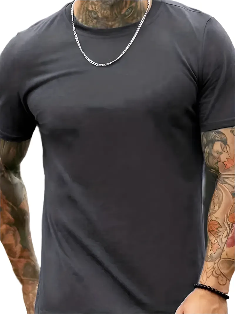 Xander – Timeless Men’s T-Shirt